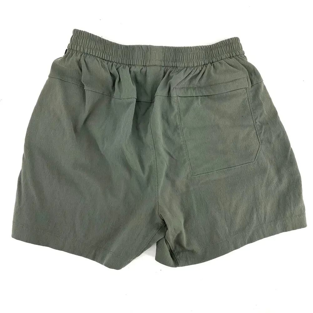 Lululemon Relaxed Fit‎ Green Pull-On Shorts Women's S Zippered Pockets